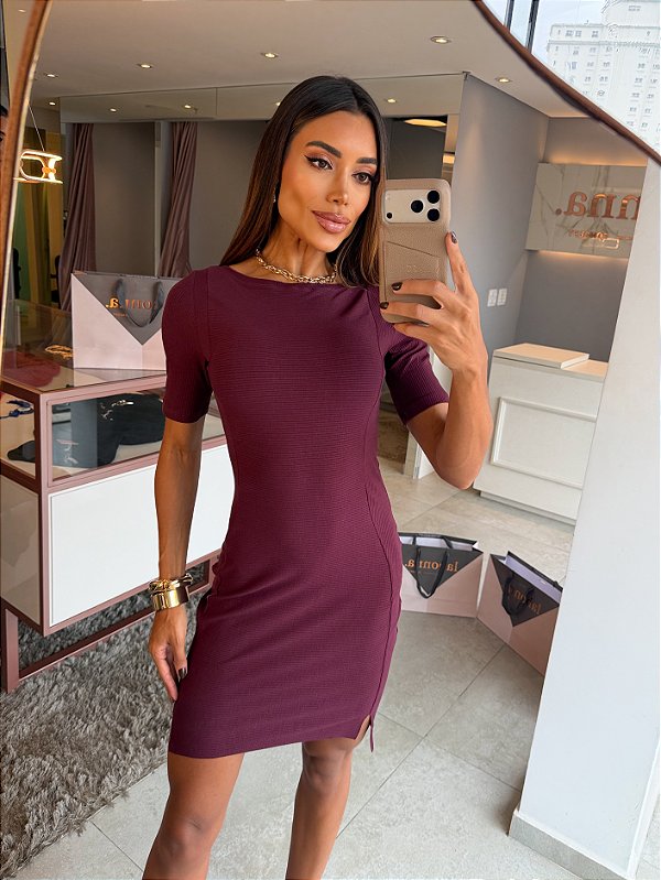 Vestido Curto Frente Recorte Uva