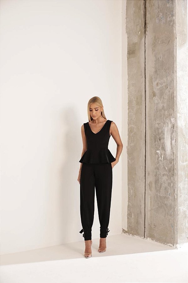 Conjunto Blusa e Calça Detalhe Barra Eloiza Preto