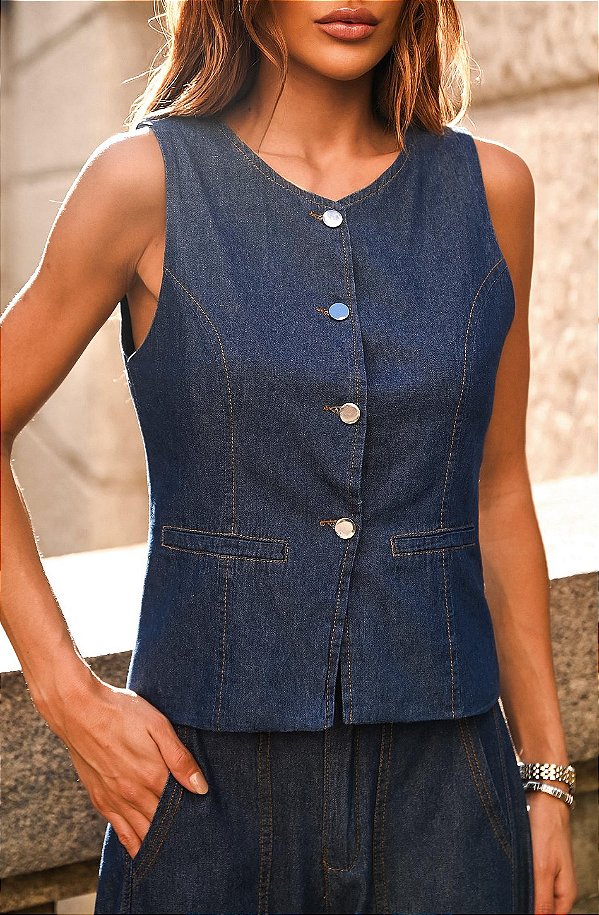 Colete Jeans Feminino em Jeans Light
