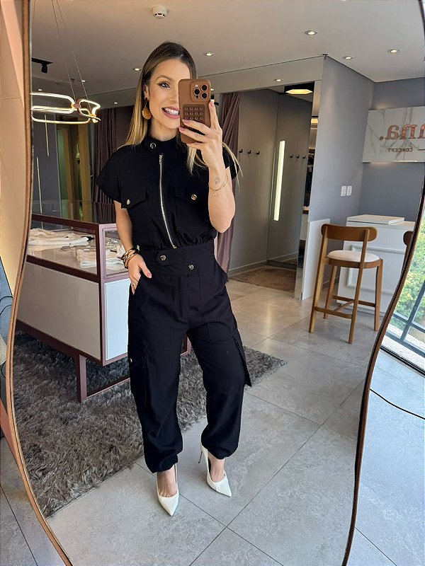 Conjunto Cargo Liocel Dalia Preto
