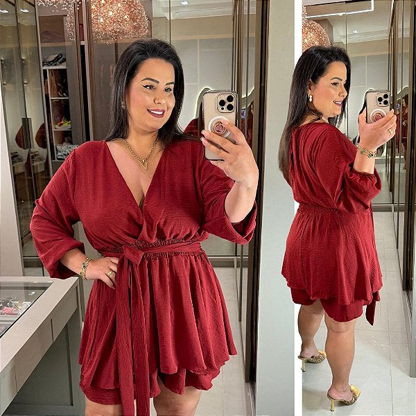 Macaquinho Cindy Manga Longa Vinho Plus Size