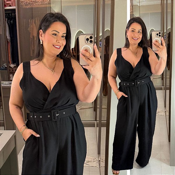 Macacão Bia Preto Plus Size