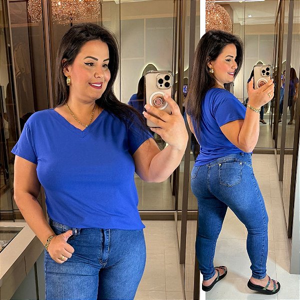 T shirt Básica Leila Azul Bic Plus Size