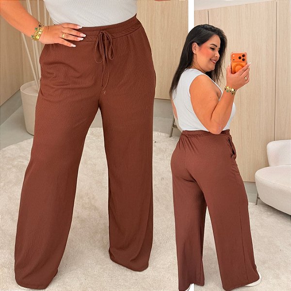 Calça Pantalona Canelada Verônica Marrom Plus Size