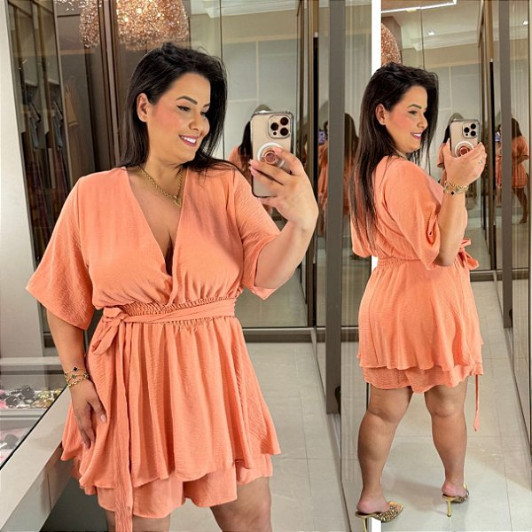 Macaquinho Manga Cindy Pêssego Plus Size