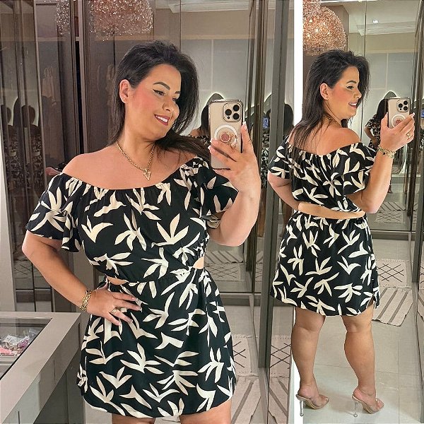 Macaquinho Gabi Preto Estampado Plus Size