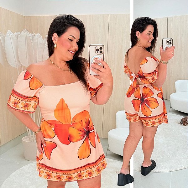 Macaquinho Farm Estampado Laranja Plus Size