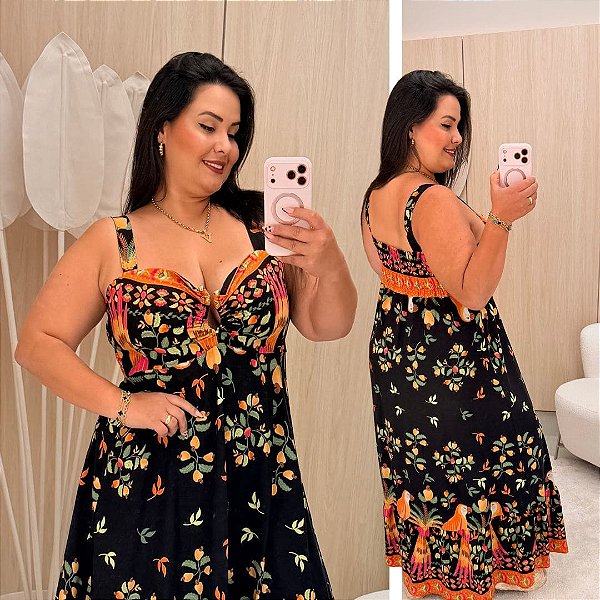 Vestido Aro Farm Estampado Preto e Laranja Plus Size