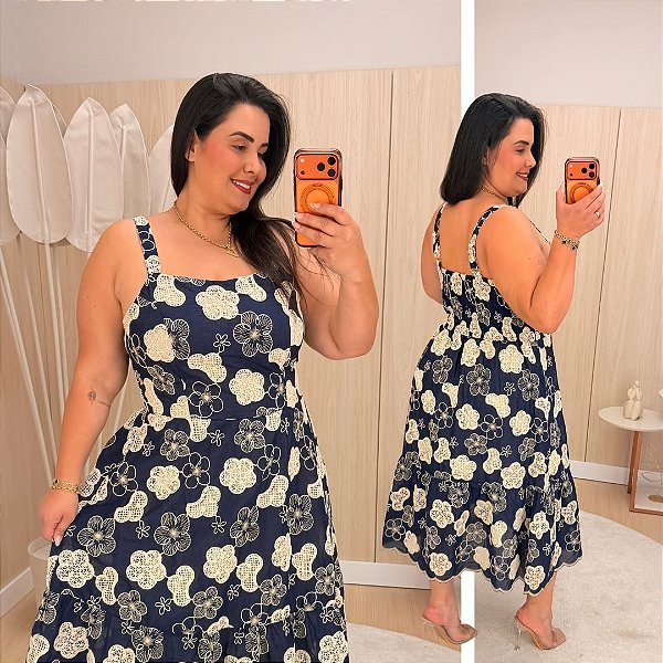 Vestido Curto Laise Bordado Francis Azul Marinho Plus Size