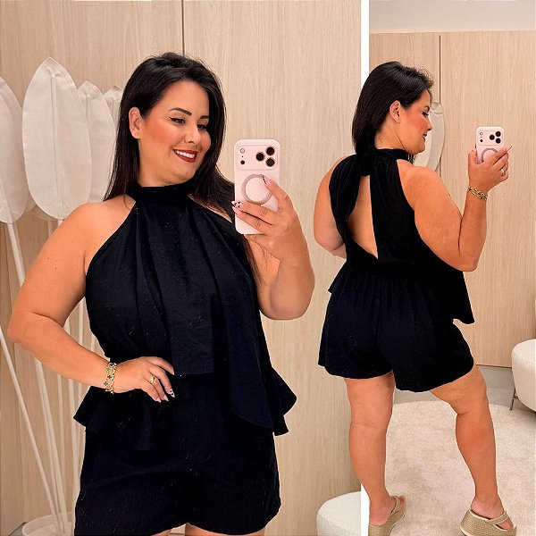 Macaquinho Babado Eloá Preto Plus Size