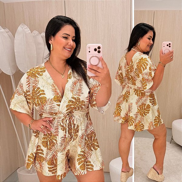 Macaquinho Nina Branco Folhagem Plus Size