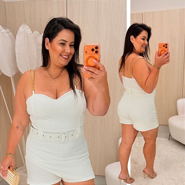 Macaquinho Cinto Maju Off Bela Plus Size