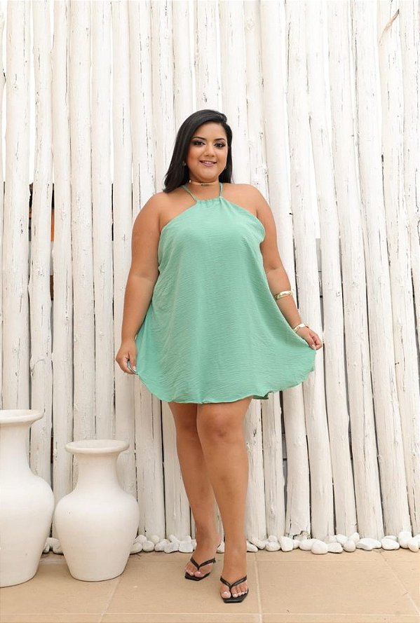 Macaquinho Ema Verde Liso Plus Size