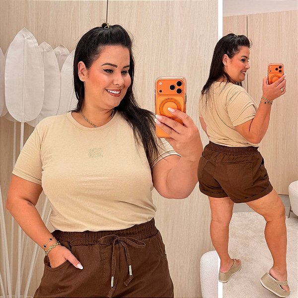 T shirt Loewe Bordada Nara Bege Plus Size