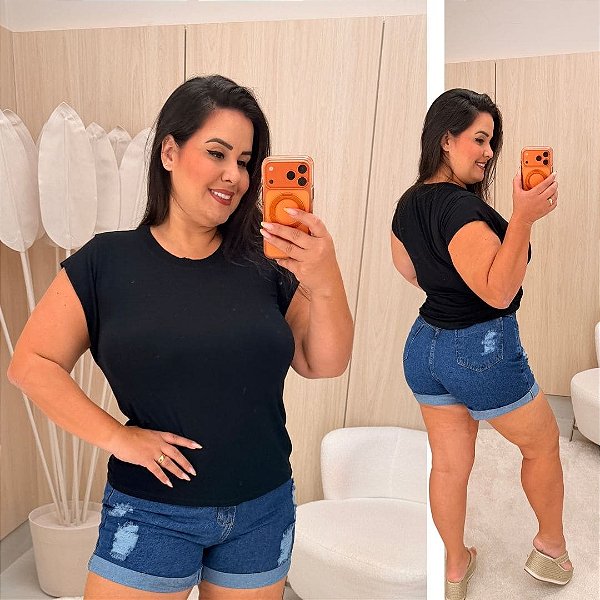 Blusa Muscle Tee Vitória Preta Plus Size