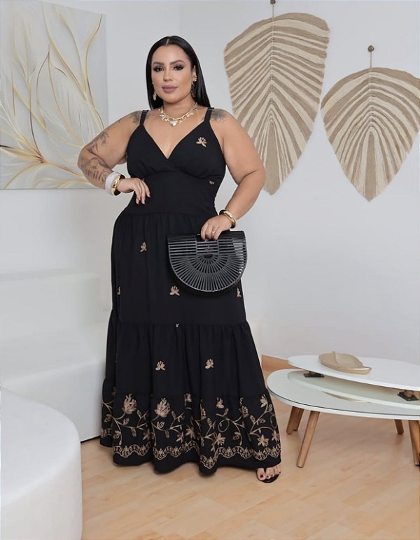 Vestido Alça Farm Bordado Preto Flor Plus Size