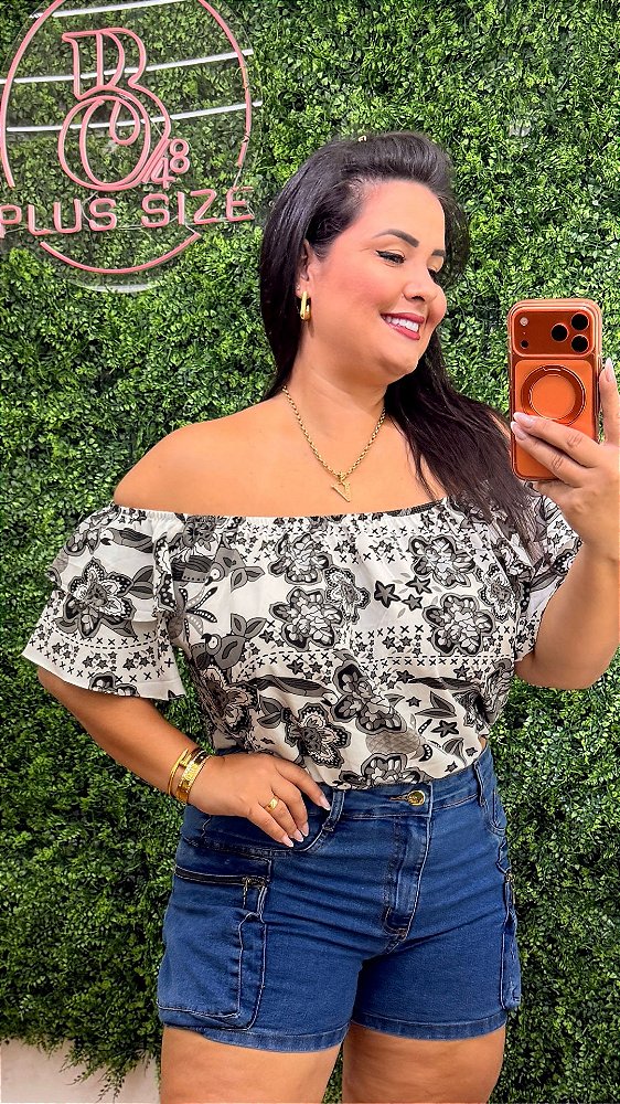 Cropped Ciganinha Vip Estampado Preto e Branco Plus Size