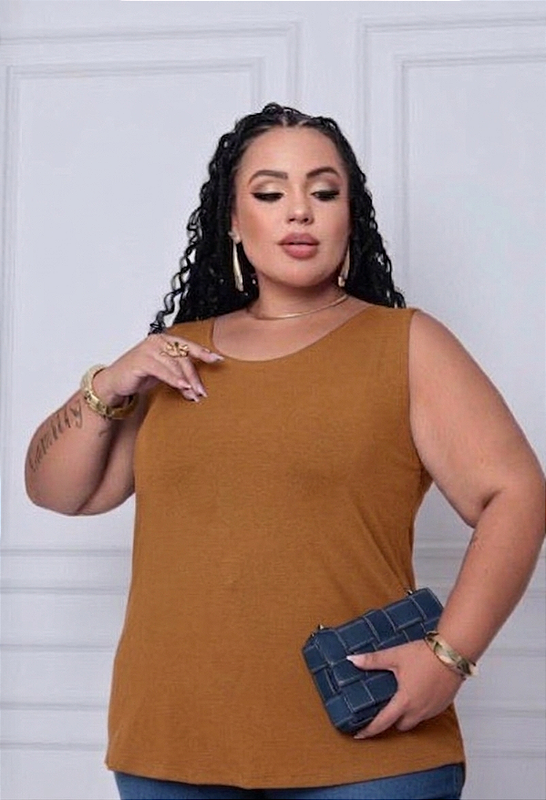 Blusa Regata Fit Laís Caramelo Plus Size