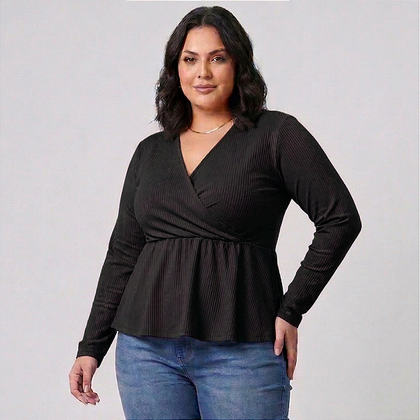 Blusa Manga Longa Pamela Bata Preto Plus Size