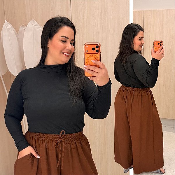 Blusa Manga Olivia Gola Alta Preta Plus Size