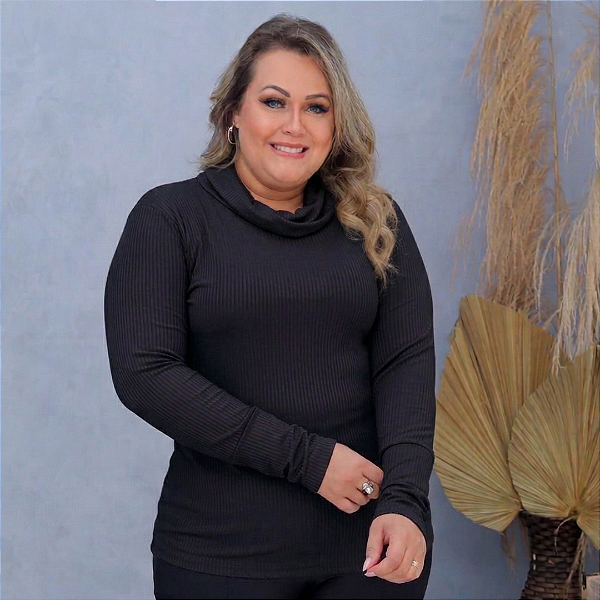 Blusa Manga Lorrana Gola Boba Preto Plus Size
