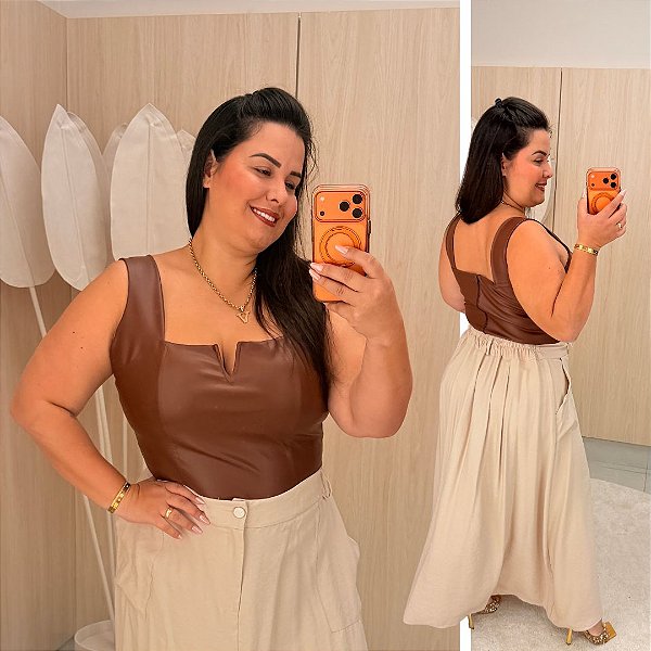 Cropped Laura Corino Marrom Plus Size