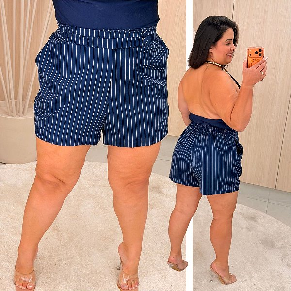 Short Alfaiataria Lia Risca de Giz Azul Plus Size