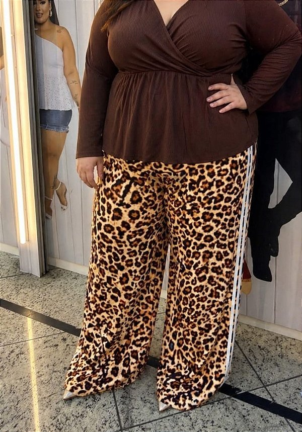 Pantalona Onça Listra Clara Plus Size