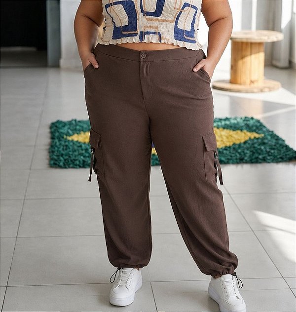 Calça Pantalona Fivela MG Marrom Plus Size