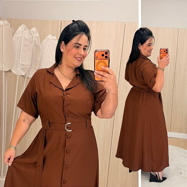 Vestido Lia Botão Marrom Plus Size