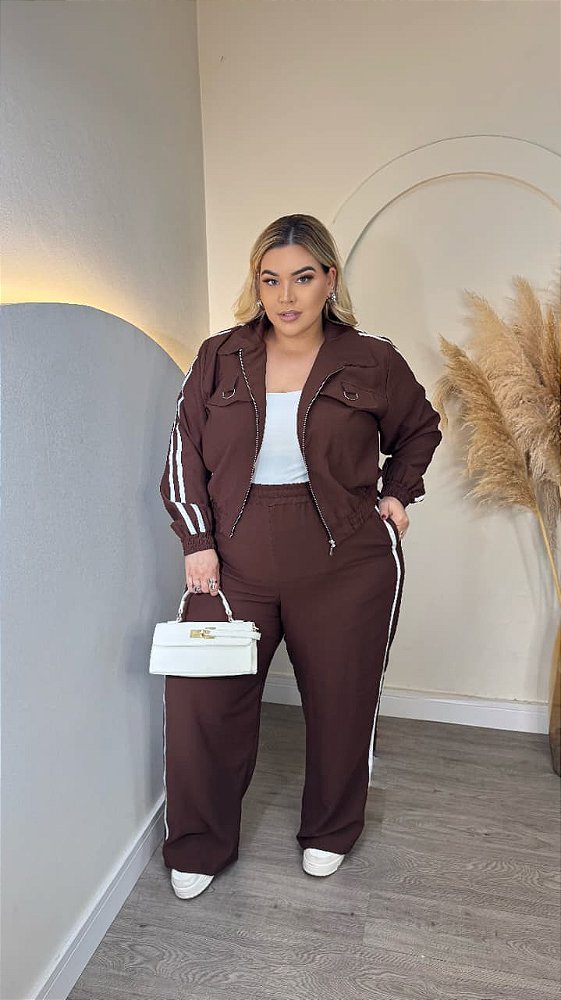 Conjunto Manga Longa Vitória Marrom Plus Size