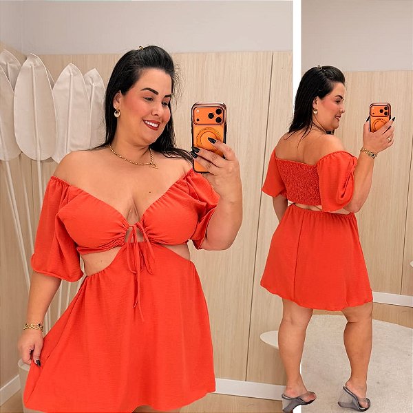 Macaquinho Carla Liso Laranja Plus Size
