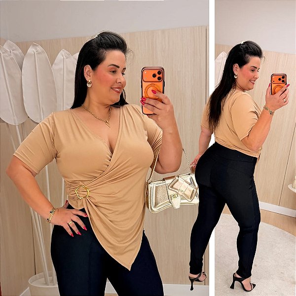 Blusa Kelly Bege Plus Size
