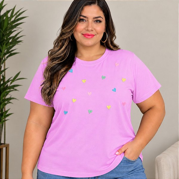T shirt Bordada Rosa Corações Plus Size