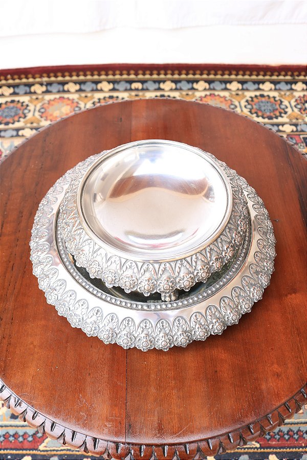 Centro de Mesa anos 50/60 banhado à prata Base espelhada