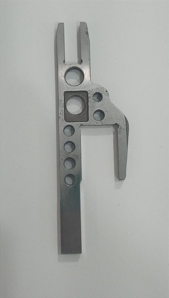 Suporte Dente Dianteiro Overloque Siruba K