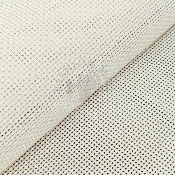 Tela Sintética Lisa Creme (Off White) 100% Pvc Material para Bolsas, Brindes e Artesanato (0,50 x 1,40m)