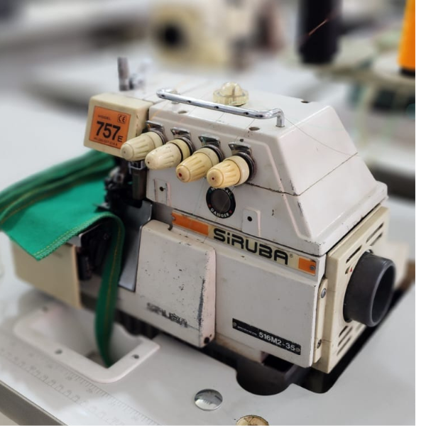 Máquina de Costura Industrial Interloque Siruba 757E [USADA]