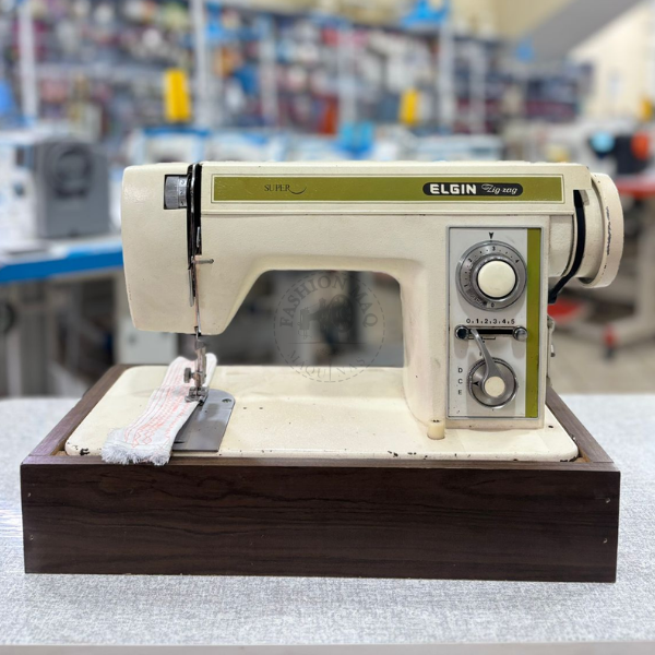 Máquina de Costura Doméstica Elgin Zig Zag [USADA]