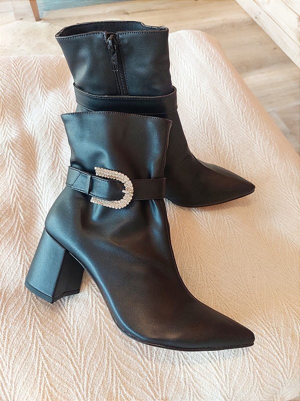 BOTA GABI PRETA