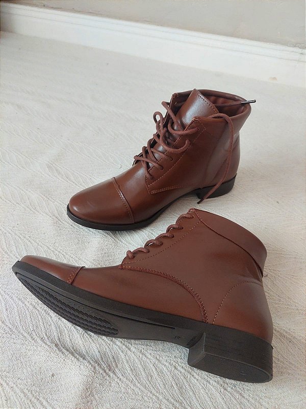 COTURNO MARROM COURO