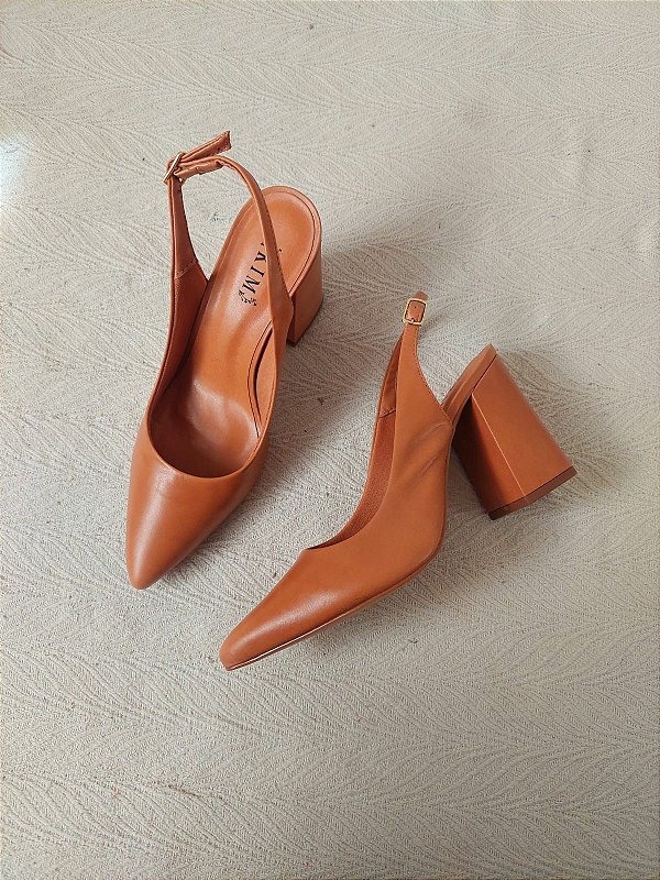 SCARPIN SLINGBACK CLARICE CARAMELO COURO
