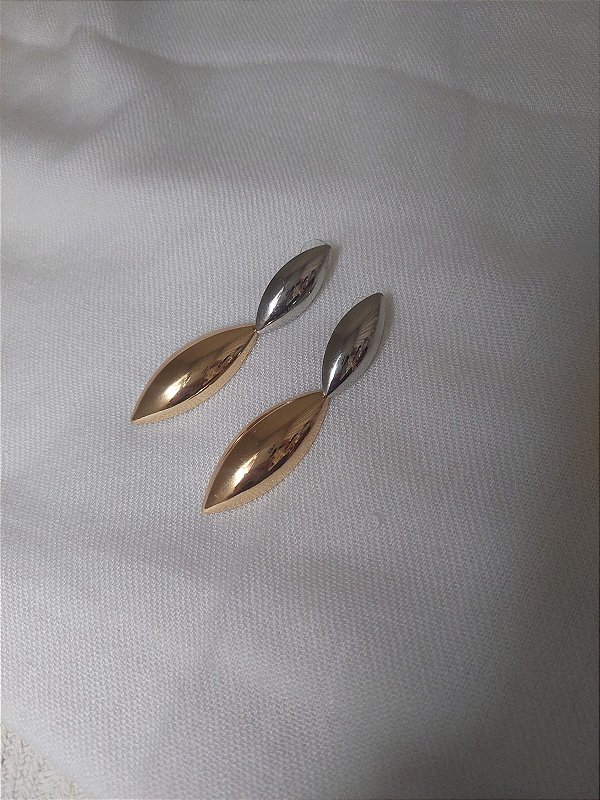 BRINCO BIJUX PENDULO BICOLOR