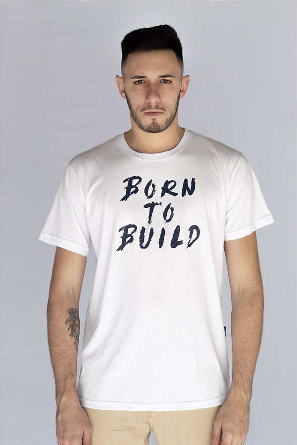 Camiseta Premium Fio 40 Branca Spray Born to Build