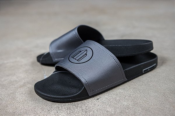 Chinelo Slide Born To Build Cinza