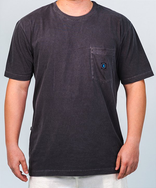 Camiseta Tinturada Bolso Grafite