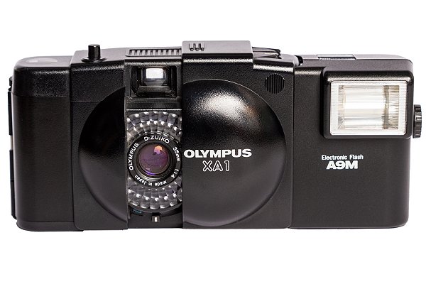 Câmera 35mm - Olympus XA-1 + Flash A9M (9.5/10) + Filme e Pilha