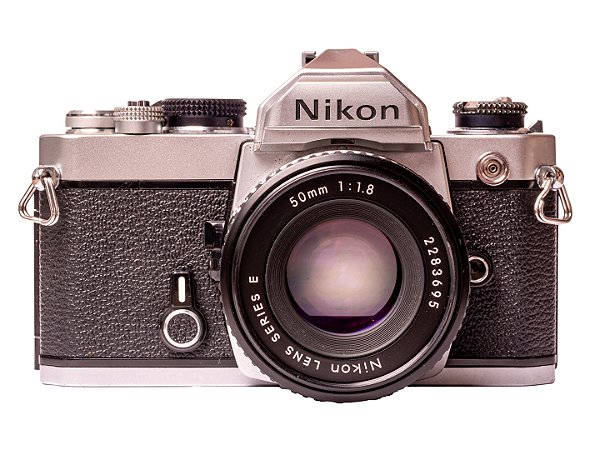 Câmera 35mm - Nikon FM (9.8/10) + Lente 50mm f/1.8 + Acessórios +