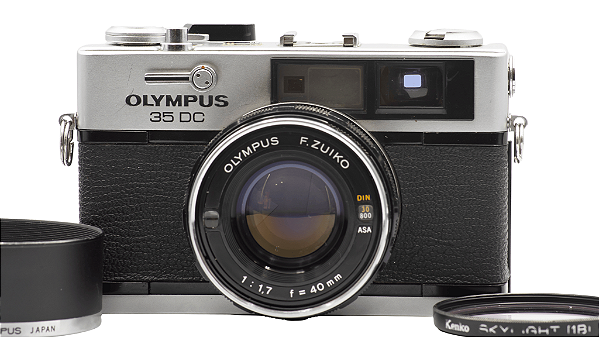 Câmera 35mm - Olympus 35DC "Deluxe Compact" + Filme