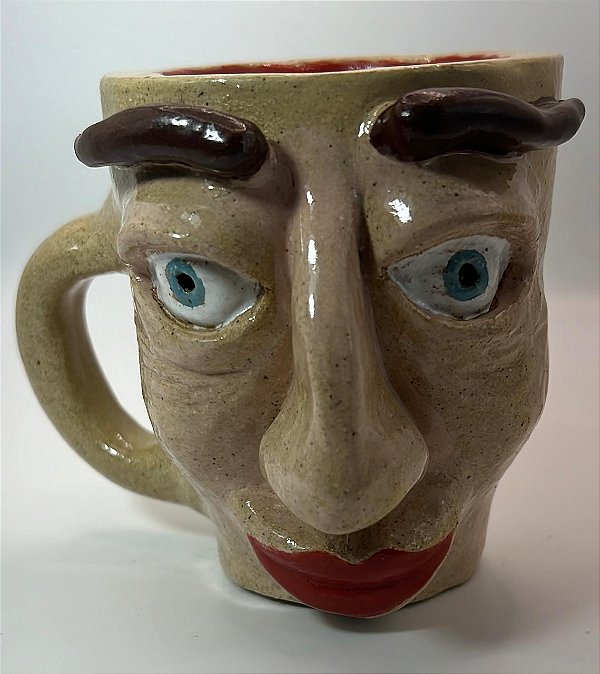 caneca artesanal cerãmica esculpido Dama
